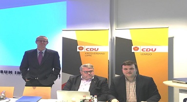 v.l.: Axel Meckelmann, Jan Wisomiersky und Lars Wilhelm Brakhage fhrten die ca. 50 Teilnehmer durch die Konferenz