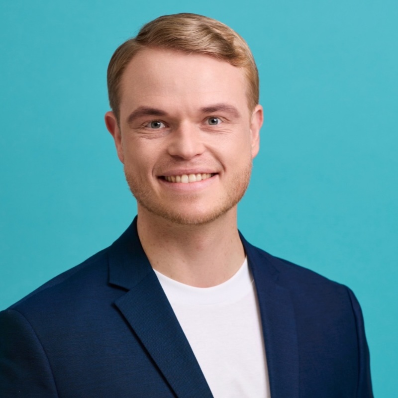 Dr. Alexander Martin